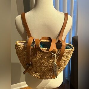 NWT XIX Palms Insulated Picnic Backpack. Woven jute & polyurethane lined inside.
